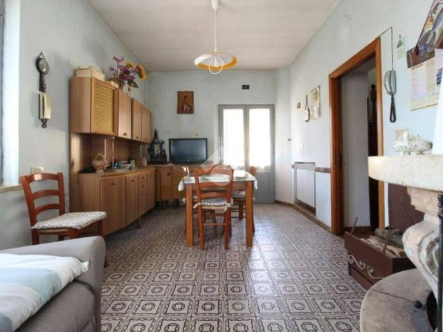 Villa Indipendente in vendita a Poggio San Lorenzo, Lazio