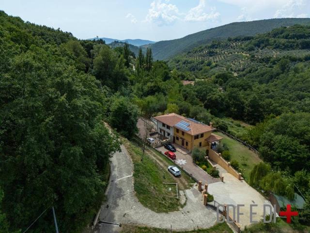 Villa Indipendente in vendita a Poggio San Lorenzo, Rieti