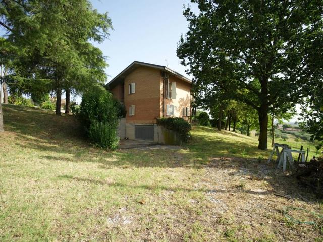 Villa Indipendente in vendita a Torriana, Poggio Torriana