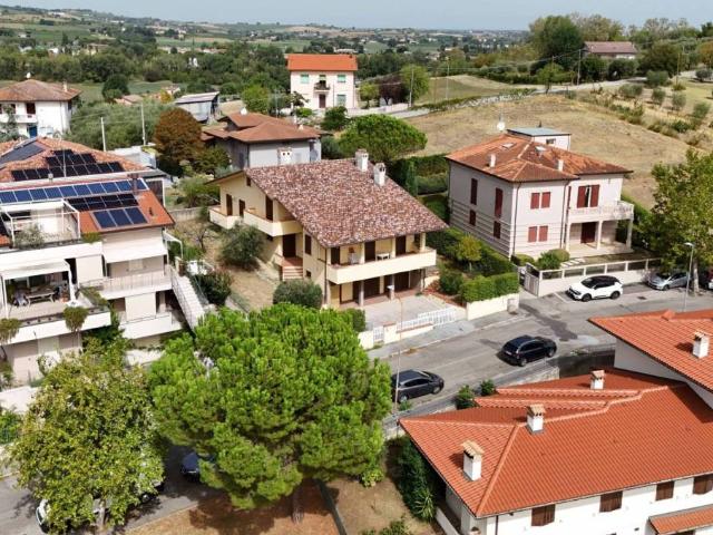 Villa Indipendente in vendita a Sant'Andrea, Poggio Torriana