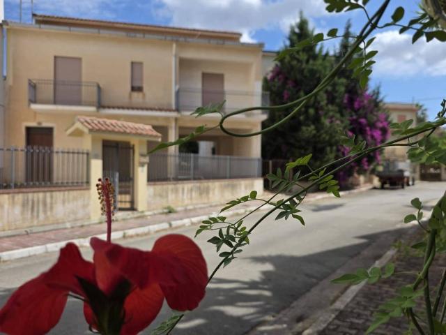 Villa Indipendente in vendita a Poggioreale Sicilia, Sicilia