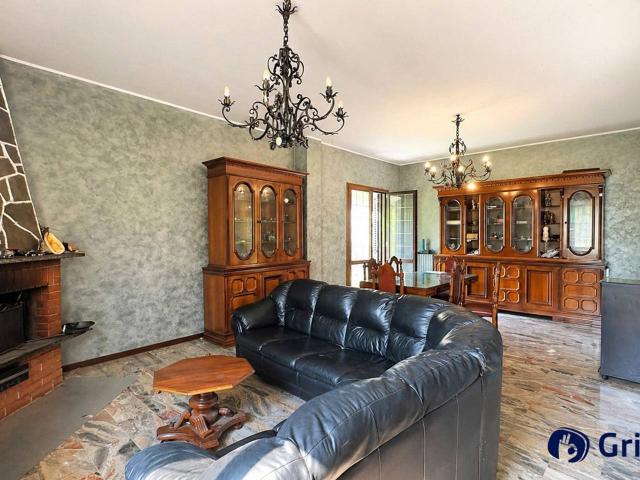 Villa Indipendente in vendita a Bettolino, Pogliano Milanese