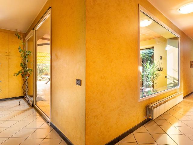 Villa Indipendente in vendita a Pogliano Milanese, Lombardia