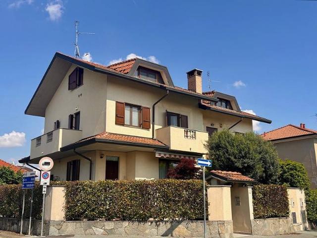 Villa Indipendente in vendita a Pogliano Milanese, Lombardia
