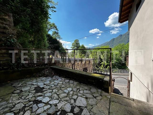 Villa Indipendente in vendita a Pognana Lario, Lombardia