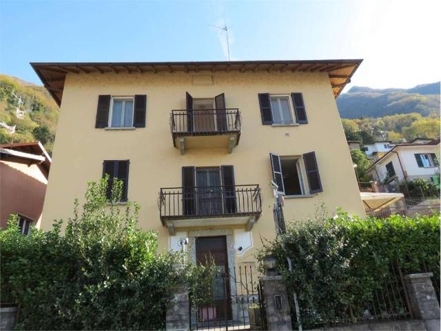Villa Indipendente in vendita a Pognana Lario, Lombardia