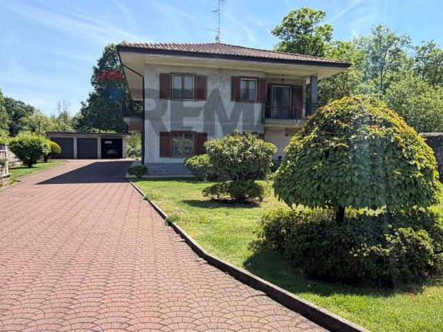 Villa Indipendente in vendita a Piemonte, Novara