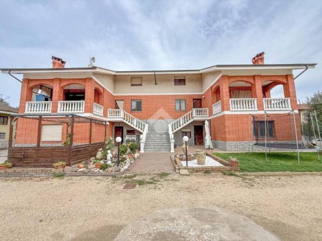 Villa Indipendente in vendita a Favari - Avatanei, Poirino
