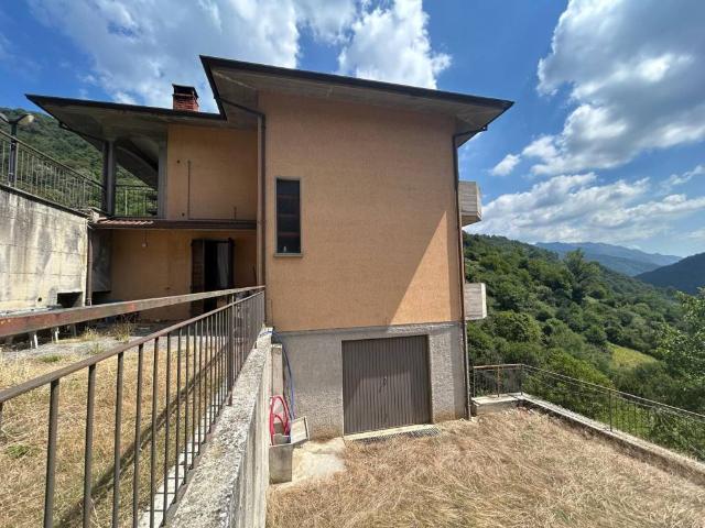 Villa Indipendente in vendita a Comunità montana della valle Trompia, Polaveno