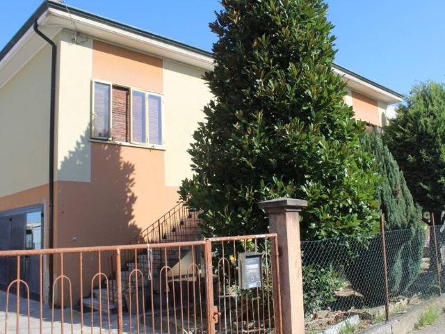 Villa Indipendente in vendita a Polesella, Rovigo