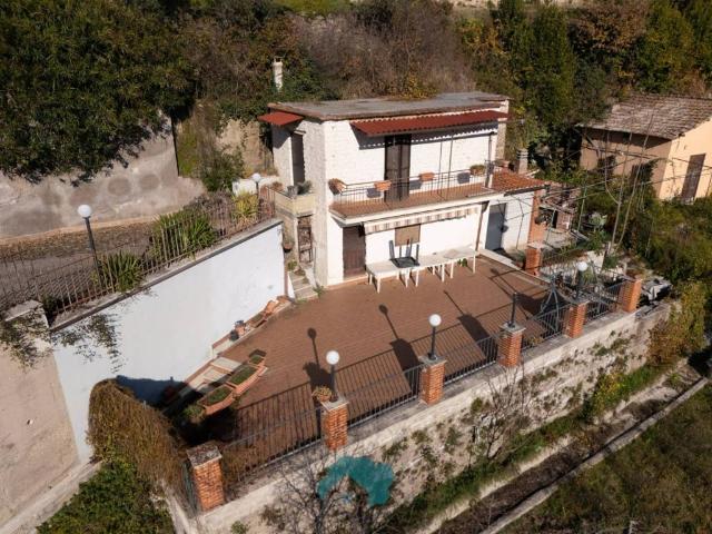 Villa Indipendente in vendita a Municipio Roma VI, Roma Capitale