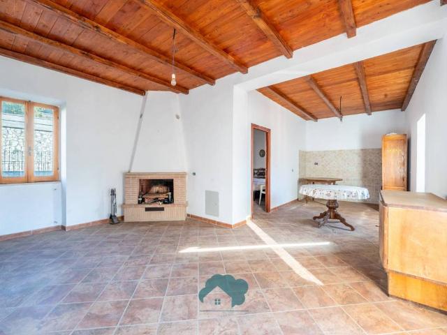 Villa Indipendente in vendita a Municipio Roma VI, Roma Capitale