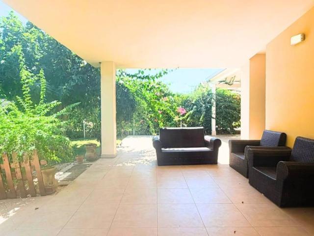 Villa Indipendente in vendita a Policoro, Basilicata