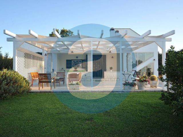 Villa Indipendente in vendita a Casello Cavuzzi, Puglia
