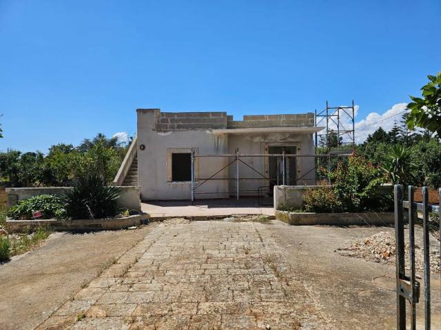 Villa Indipendente in vendita a Casello Cavuzzi, Puglia