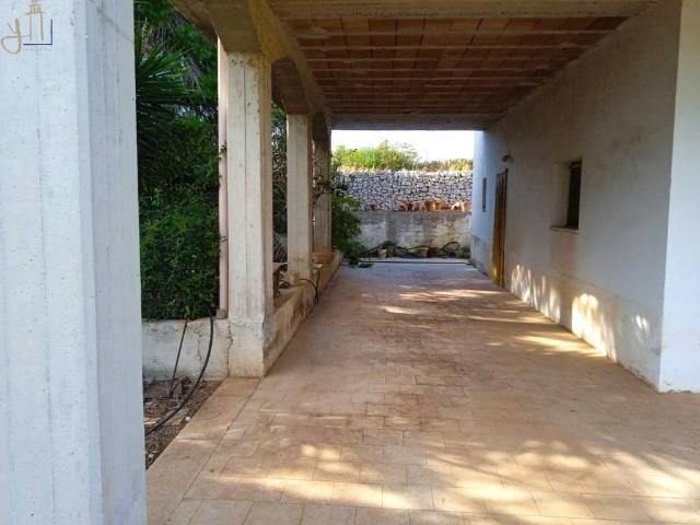 Villa Indipendente in vendita a Casello Cavuzzi, Puglia
