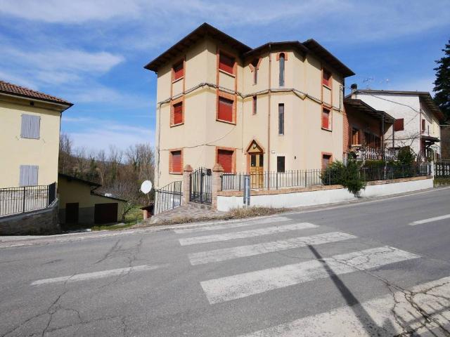 Villa Indipendente in vendita a Unione dei comuni del Frignano, Polinago