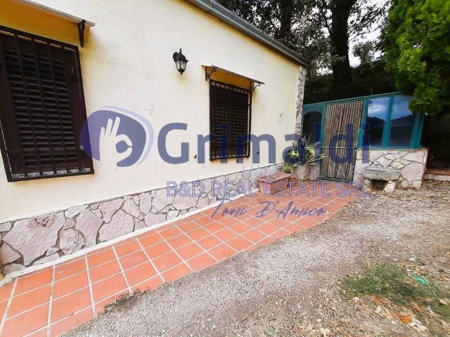 Villa Indipendente in vendita a Polizzi Generosa, Sicilia