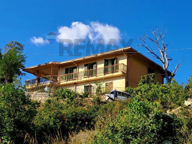 Villa Indipendente in vendita a Polizzi Generosa, Palermo
