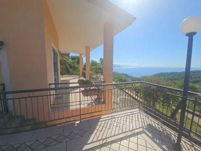 Villa Indipendente in vendita a Pollica, Salerno