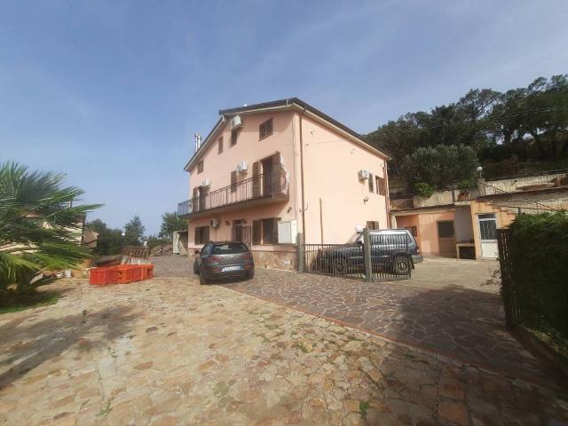 Villa Indipendente in vendita a Pollina, Sicilia