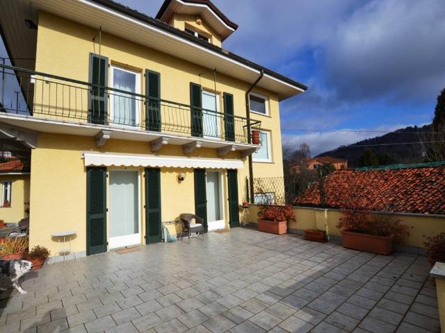 Villa Indipendente in vendita a Piemonte, Biella
