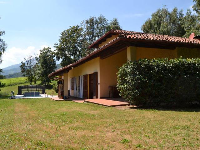 Villa Indipendente in vendita a Piemonte, Biella