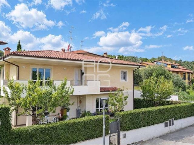 Villa Indipendente in vendita a Polpenazze del Garda, Brescia