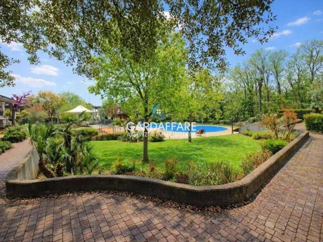 Villa Indipendente in vendita a Polpenazze, Lombardia