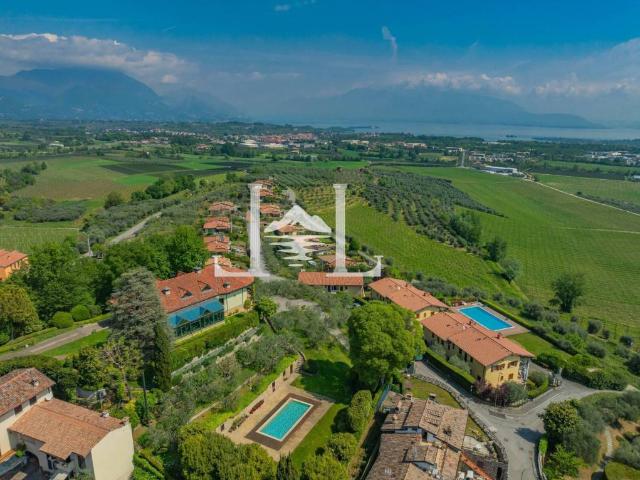 Villa Indipendente in vendita a Polpenazze, Lombardia