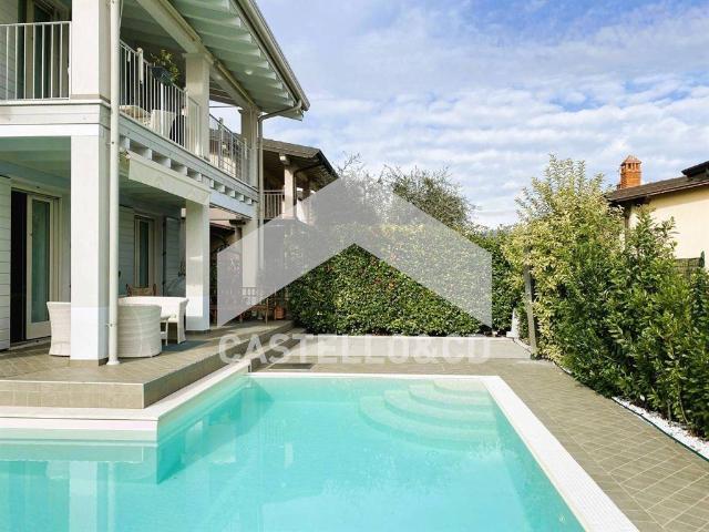 Villa Indipendente in vendita a Polpenazze, Lombardia