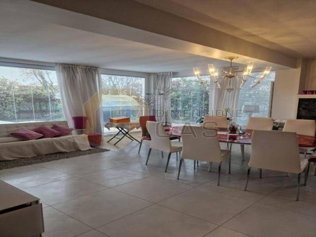 Villa Indipendente in vendita a Polpenazze, Lombardia