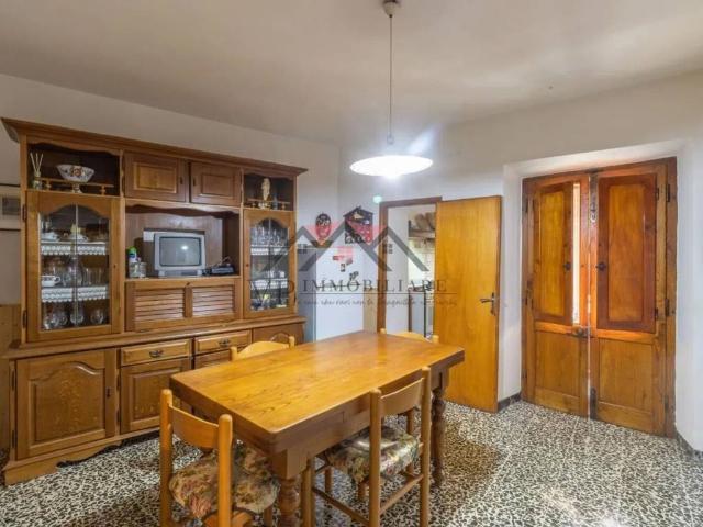 Villa Indipendente in vendita a Larderello, Toscana