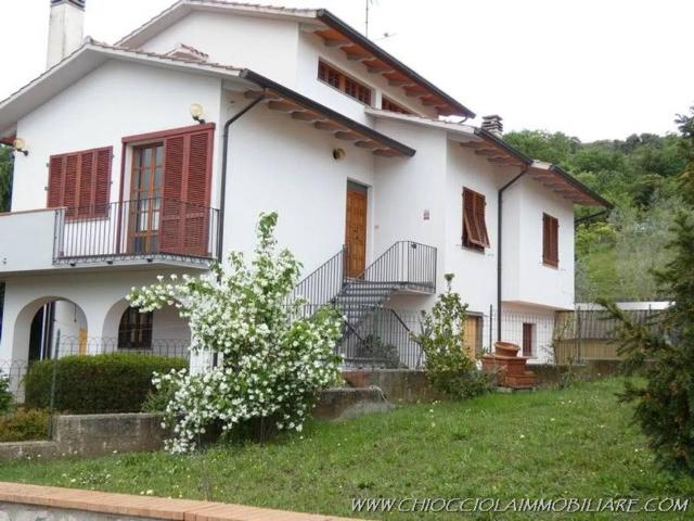 Villa Indipendente in vendita a Montecerboli, Larderello