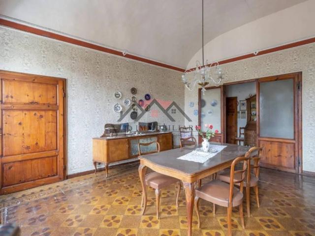Villa Indipendente in vendita a Larderello, Toscana