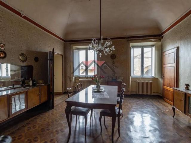 Villa Indipendente in vendita a Larderello, Toscana
