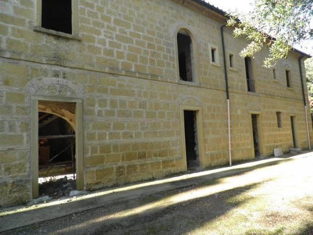 Villa Indipendente in vendita a Larderello, Toscana