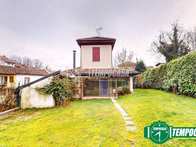 Villa Indipendente in vendita a Piemonte, Alessandria