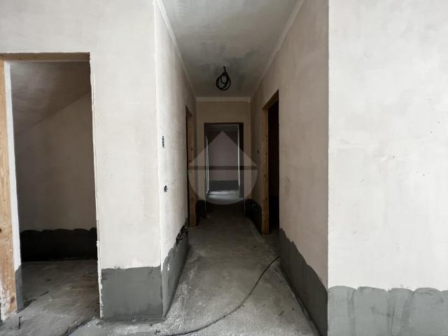 Villa Indipendente in vendita a Primavera, Roma Capitale
