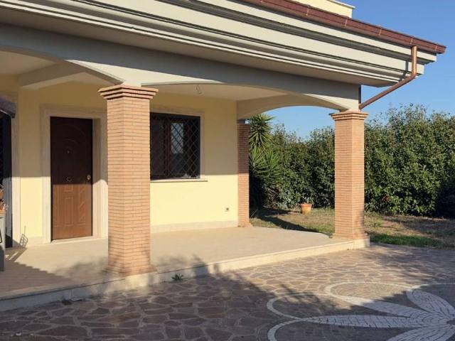 Villa Indipendente in vendita a Roma Capitale, Lazio