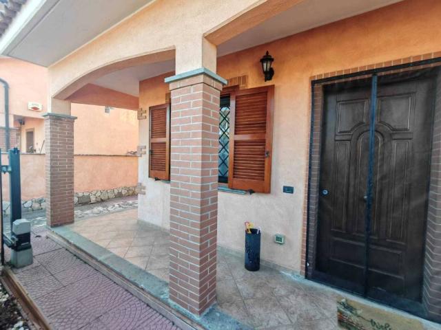 Villa Indipendente in vendita a Roma Capitale, Lazio