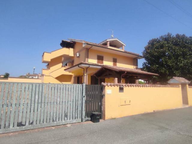 Villa Indipendente in vendita a Roma Capitale, Lazio