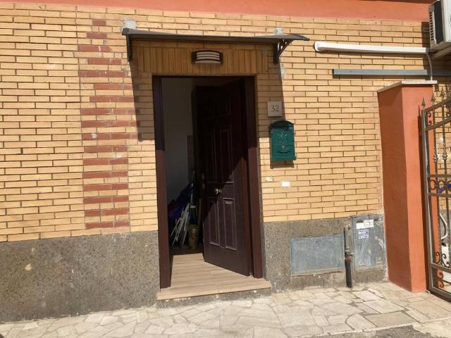 Villa Indipendente in vendita a Laurentum, Pomezia