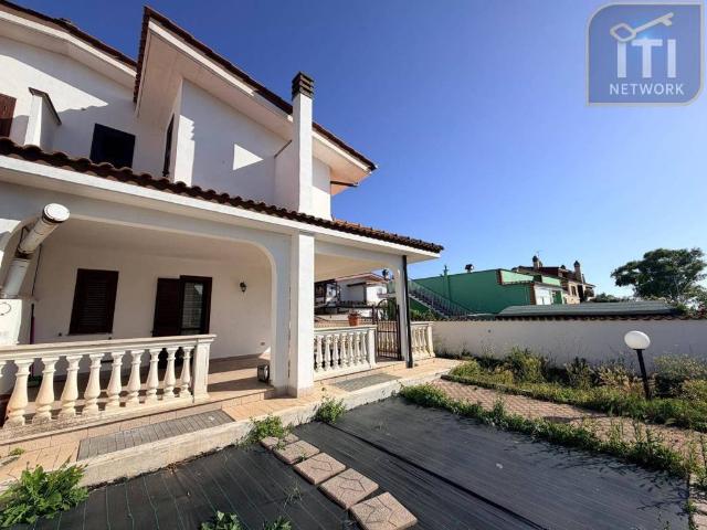 Villa Indipendente in vendita a Roma Capitale, Lazio