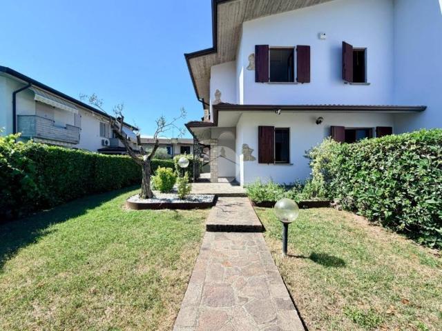 Villa Indipendente in vendita a Poncarale, Lombardia