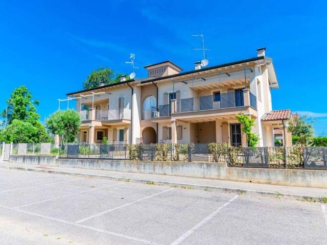 Villa Indipendente in vendita a Poncarale, Lombardia