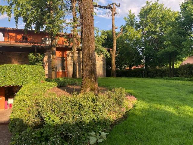 Villa Indipendente in vendita a Poncarale, Lombardia