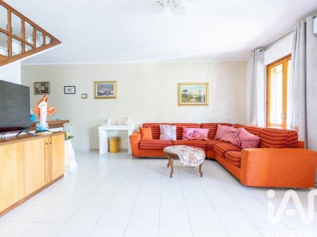 Villa Indipendente in vendita a Ponsacco, Toscana