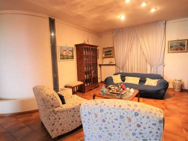 Villa Indipendente in vendita a Ponsacco, Toscana