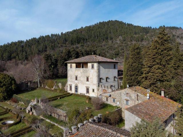 Villa Indipendente in vendita a Unione di Comuni Valdarno e Valdisieve, Pontassieve
